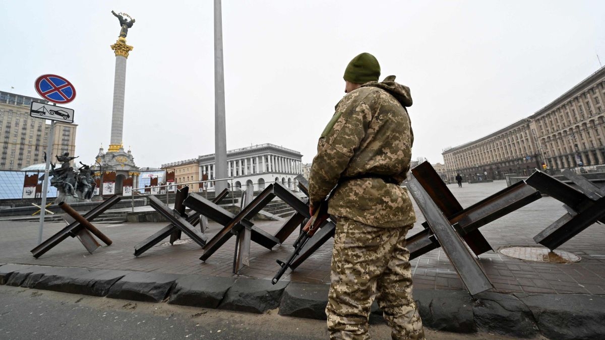 Rusia acusa a los nacionalistas ucranianos de la catástrofe humanitaria en Mariúpol y les insta a deponer las armas y salir de la urbe