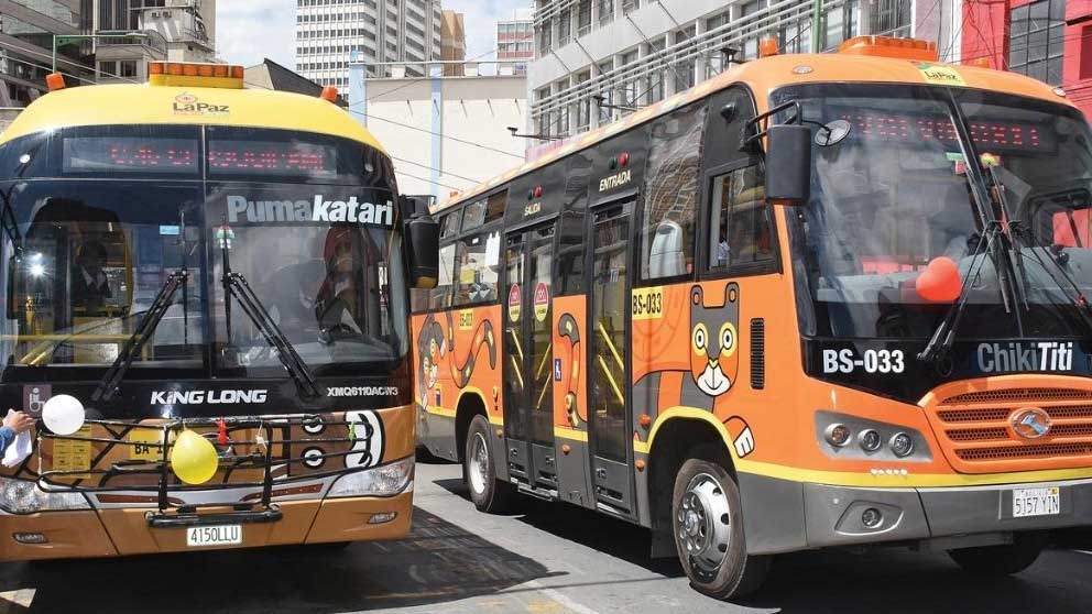 De 213 buses entre Pumakatari y Chiquititi solo 100 están en funcionamiento diario para cubrir siete rutas es decir  menos del 50%