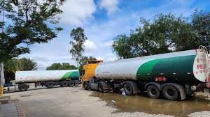 YPFB garantiza 45 millones de litros de carburantes para el mercado interno