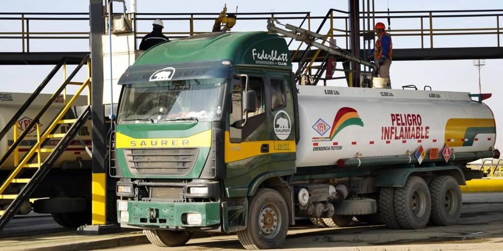 YPFB asegura que provisión de combustible durante el Carnaval en el país está garantizada y aumentará despachos en un 10%