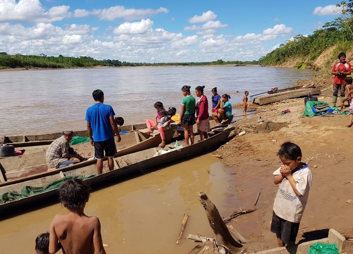 Por la contaminación del mercurio, el Primer Encuentro de Pescadores del río Beni exigen suspender toda actividad minera ilegal en los ríos