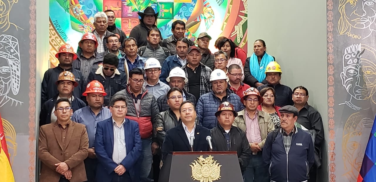 Presidente Luis Arce confirma incremento salarial del 5,85% al salario mínimo nacional que sube a Bs. 2.500 bolivianos y del 3% al haber básico