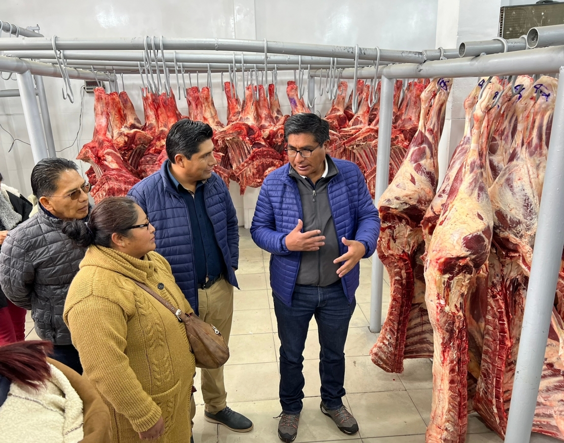  Gobierno provee y garantiza 22.560 kilos de carne de res a Futecra para abastecimiento en la ciudad de El Alto