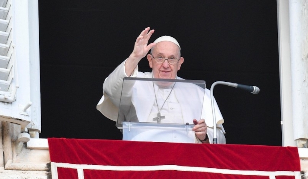 El Papa reclama el fin de la violencia en Birmania y Perú