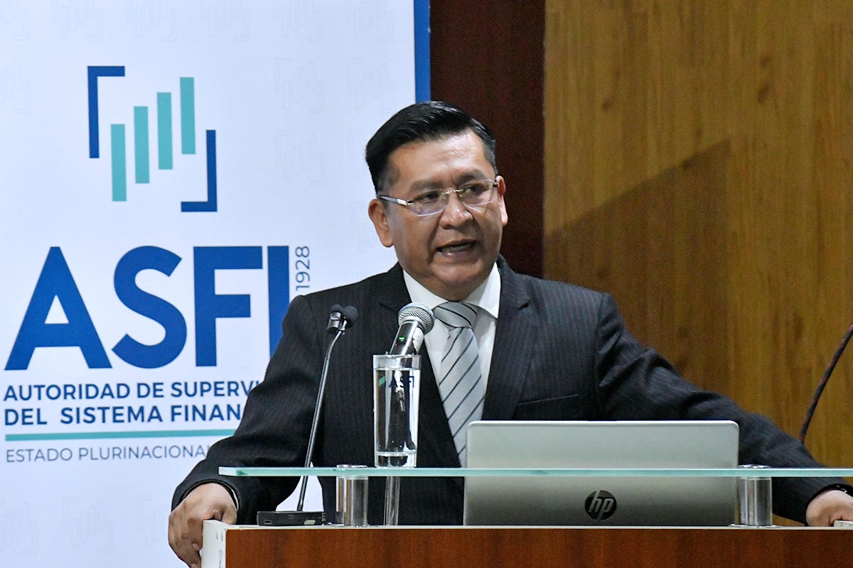 ASFI registró tres denuncias por incumplimiento en el tipo de cambio y controla permanentemente la venta y compra de dólares en casas de cambio y entidades financieras del país
