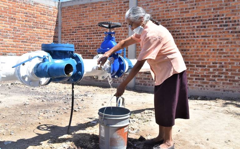 Gobierno invierte más de Bs 8.200 millones en 838 proyectos de agua, saneamiento básico y riego