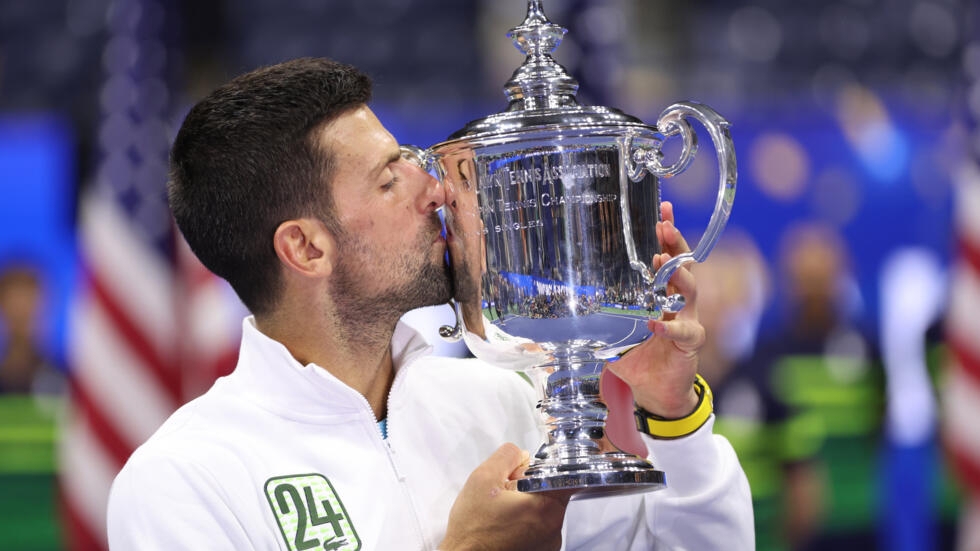 Djokovic gana el US Open e iguala el récord absoluto de 24 títulos de Grand Slam en la final del Abierto de Estados Unidos